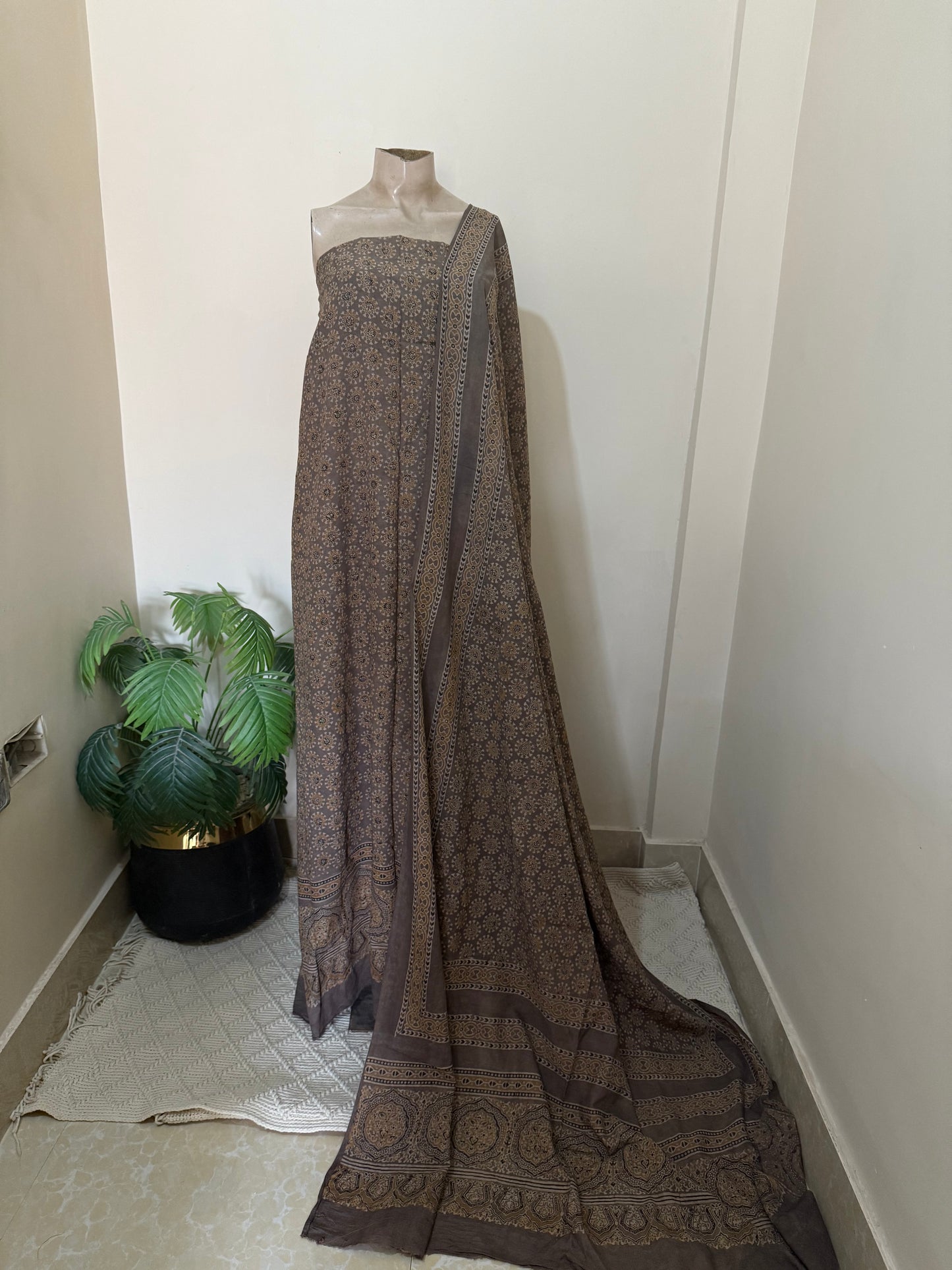 Abida Parveen Ajrak lawn