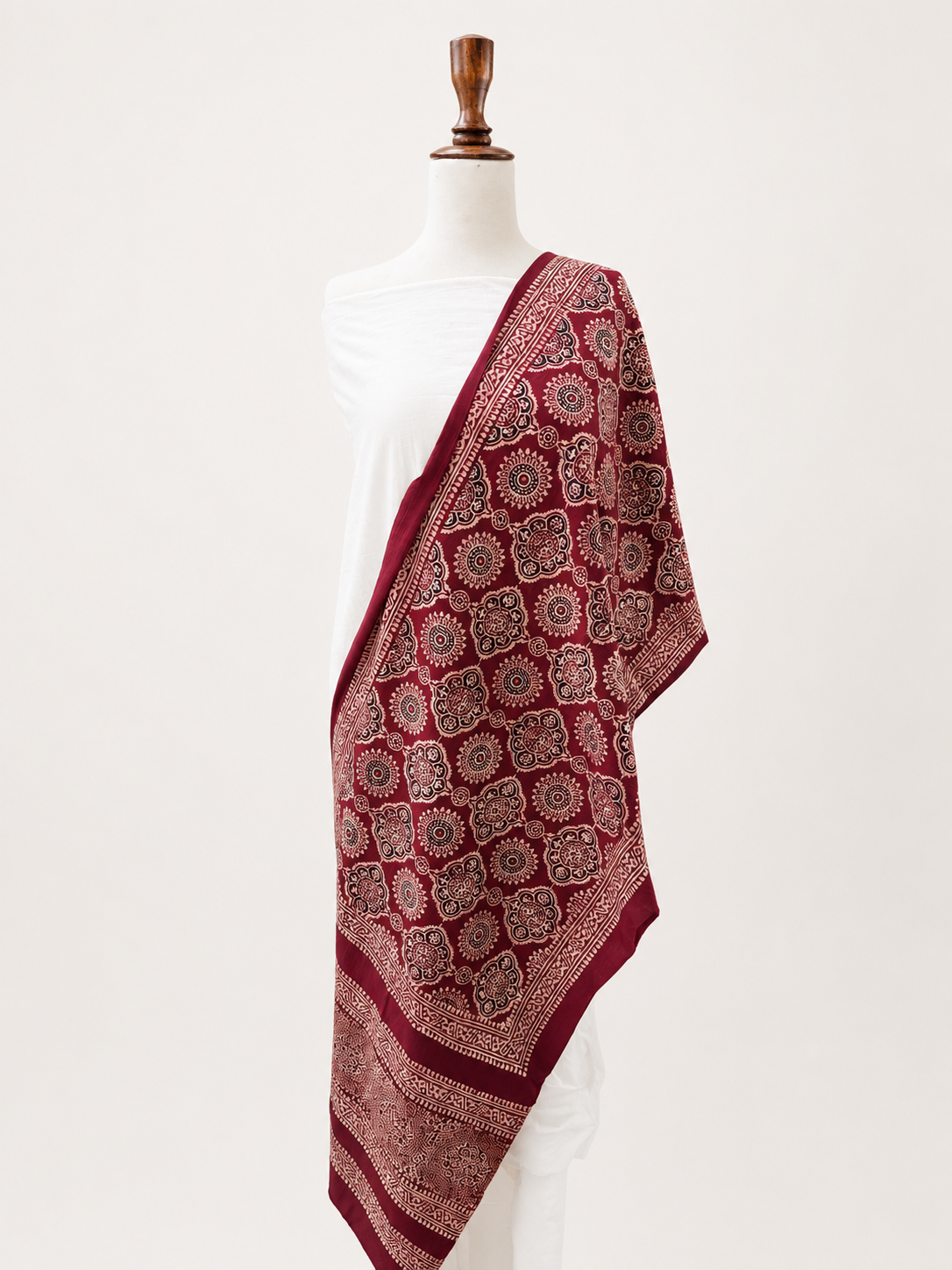 Stoles/Scarves