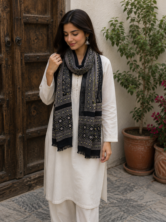 Stole ( chamois silk)