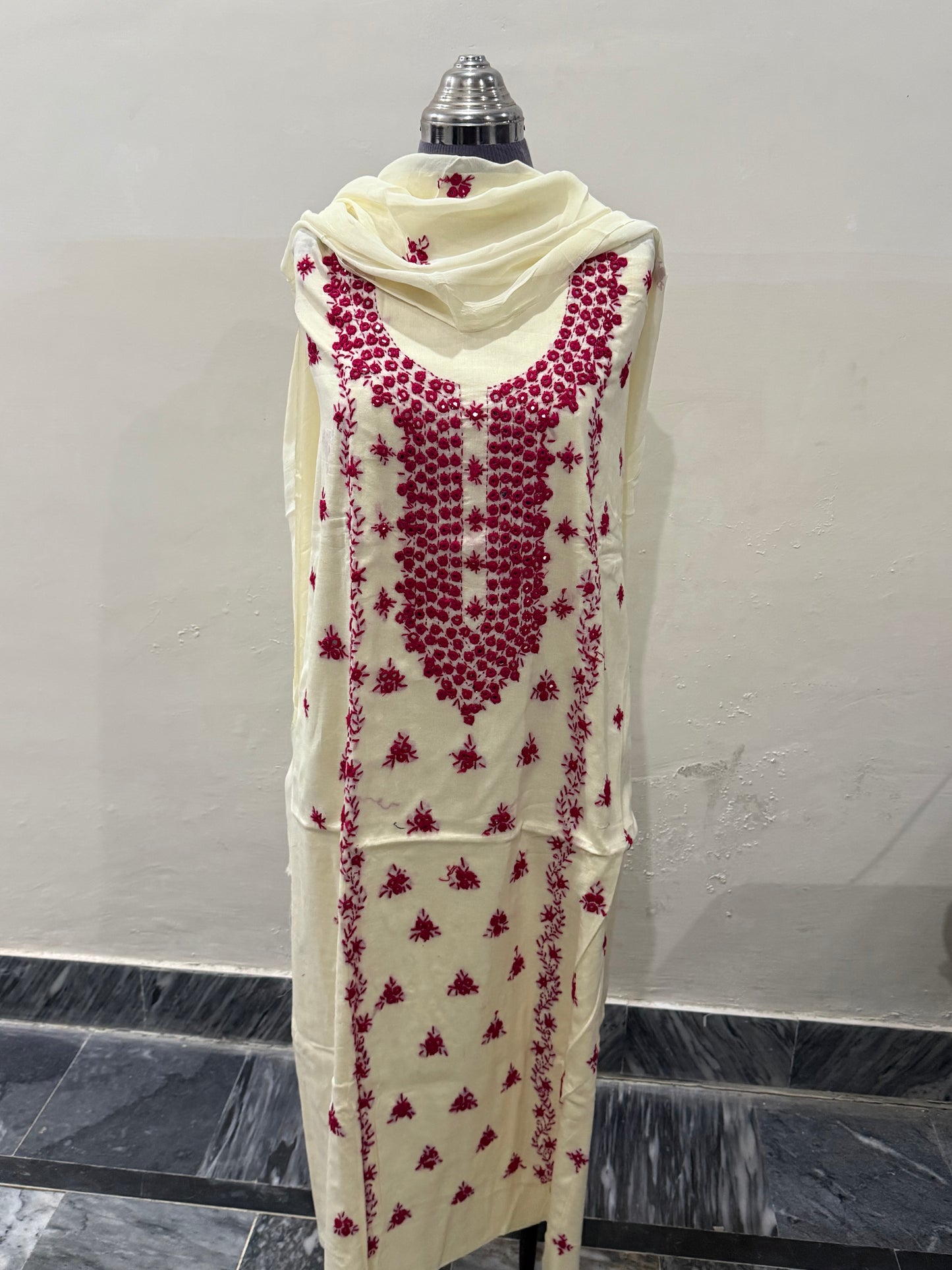 Tanka Embroidery 3pc Suit