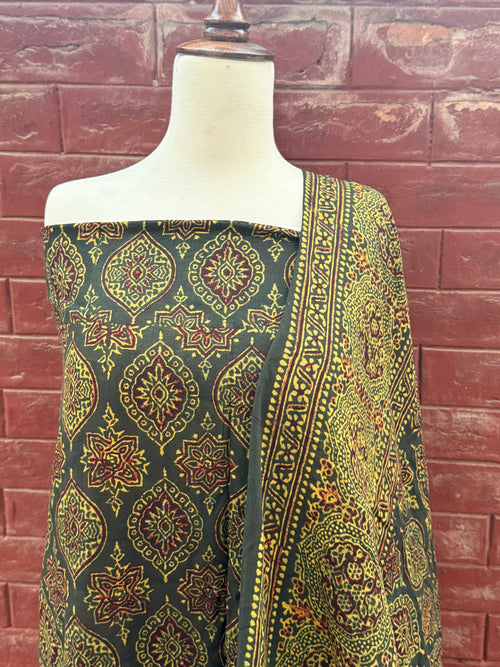2 piece (Natural dye)