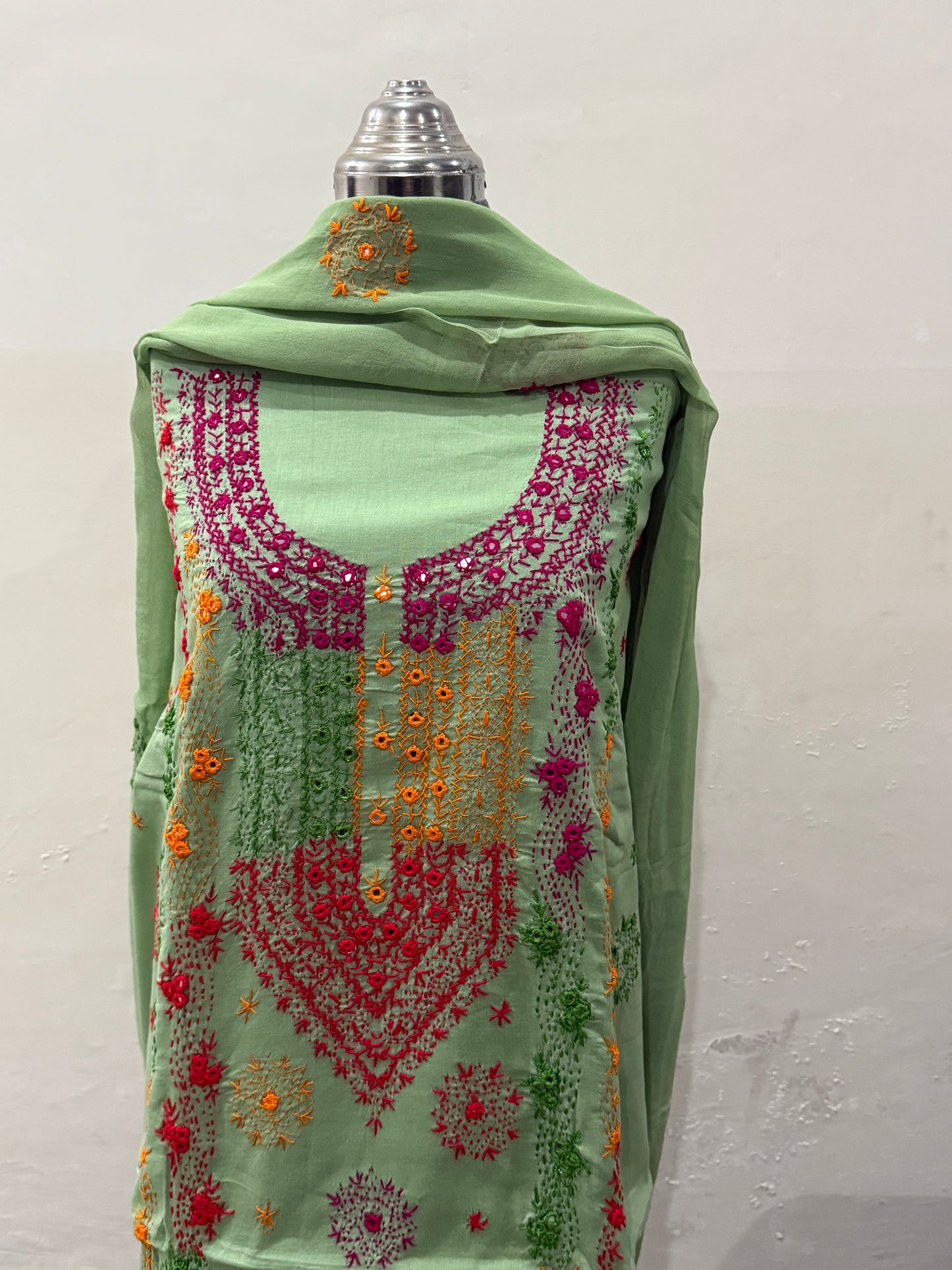 Tanka Embroidery 3pc Suit